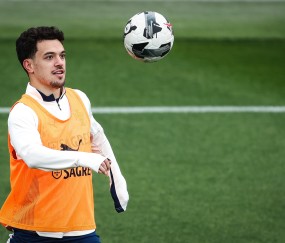 开云赛事集团-包含葡萄牙体育训练开放日，赛前官宣签约引欢呼，CBA季后赛在即，控场能力受关注的词条